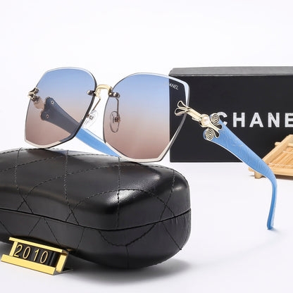 5 Colors Stylish Square Frameless Sunglasses — 2010