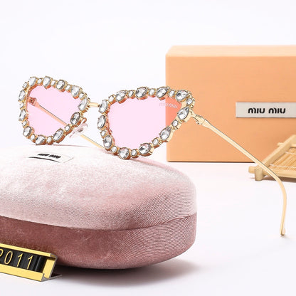 6-Color Stylish Diamond-Inlaid Frame Sunglasses—2011