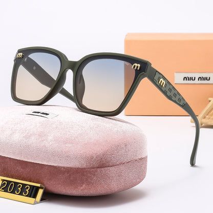 4 Colors Stylish Square Sunglasses  — 2034
