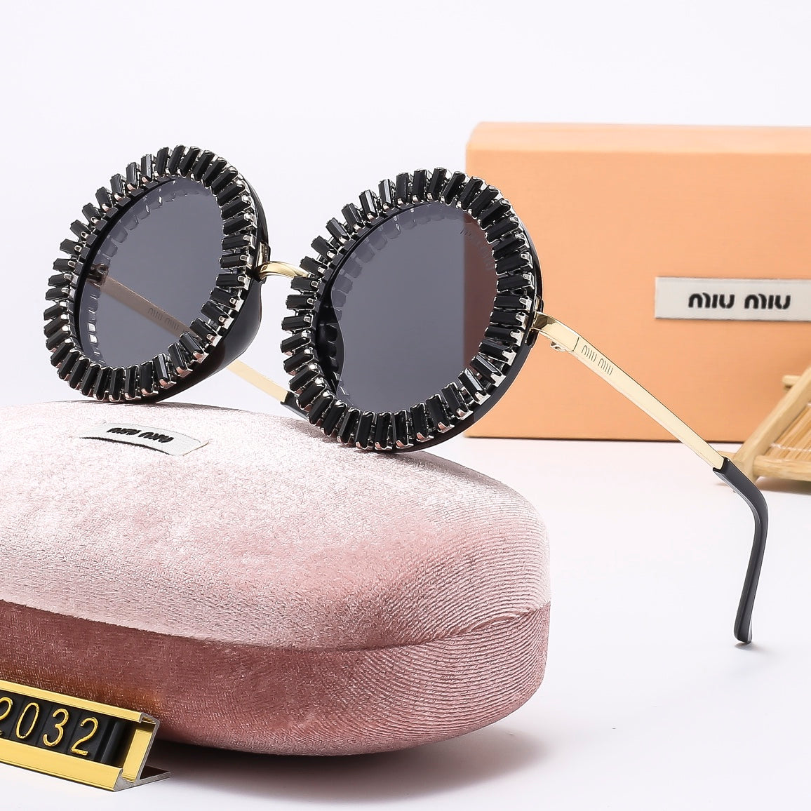3 Colors Stylish Round Sunglasses with Crystal Decoration  — 2188