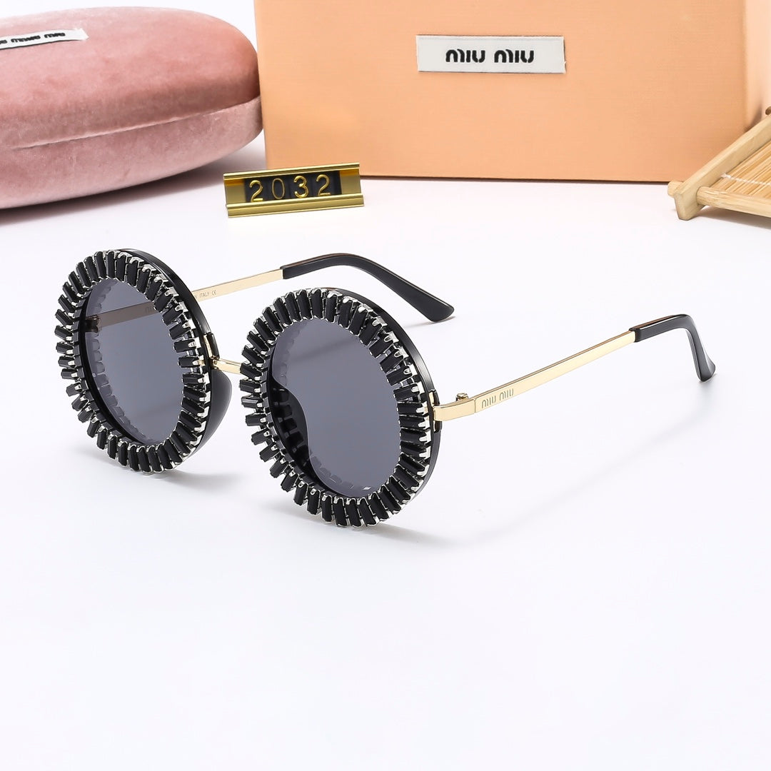 3 Colors Stylish Round Sunglasses with Crystal Decoration  — 2188