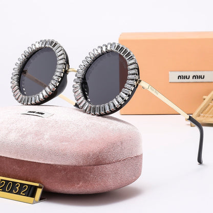 3 Colors Stylish Round Sunglasses with Crystal Decoration  — 2188