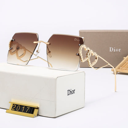 4 Colors Stylish Square Heart-Decorated Sunglasses — 2017