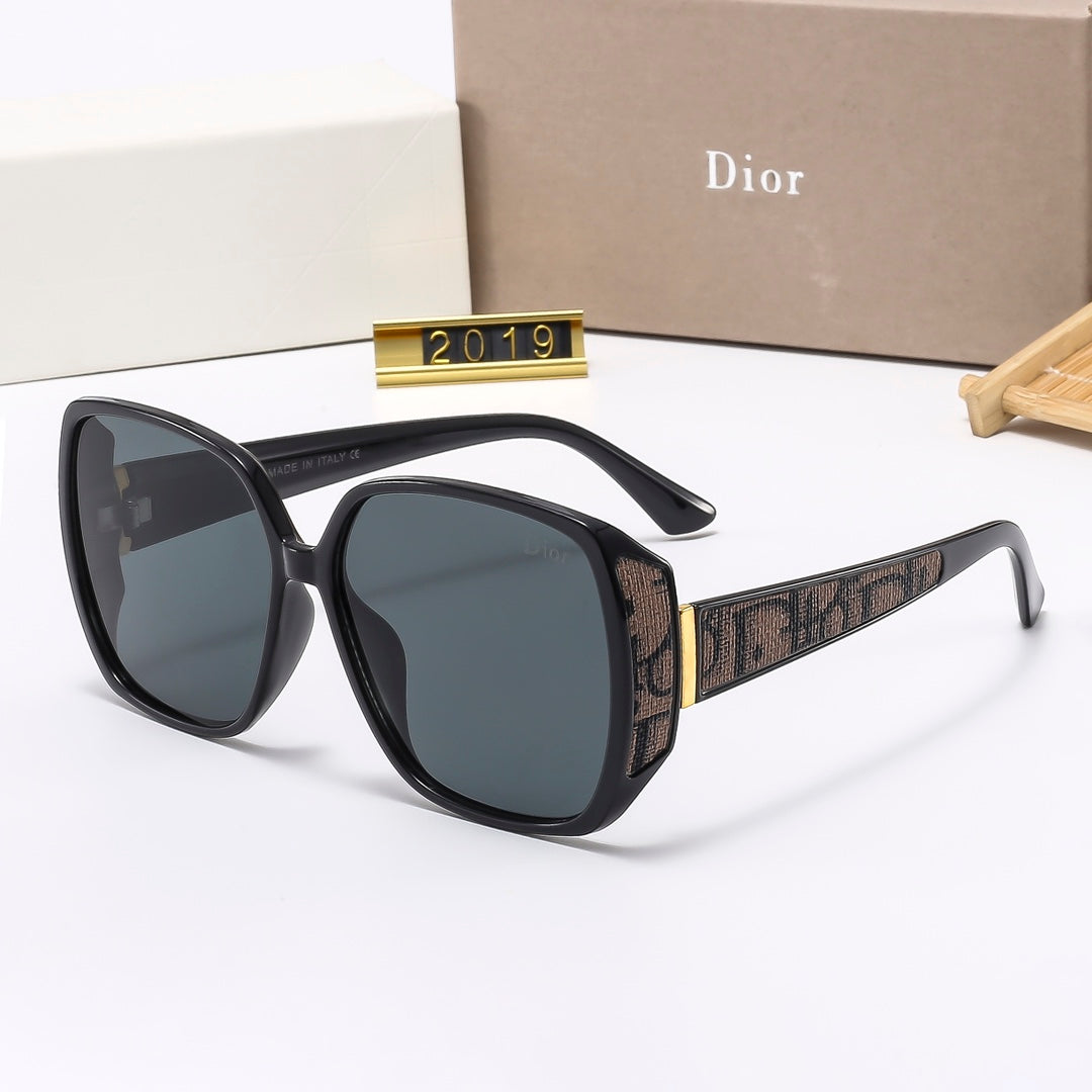 5 Colors Stylish Square Sunglasses — 2019