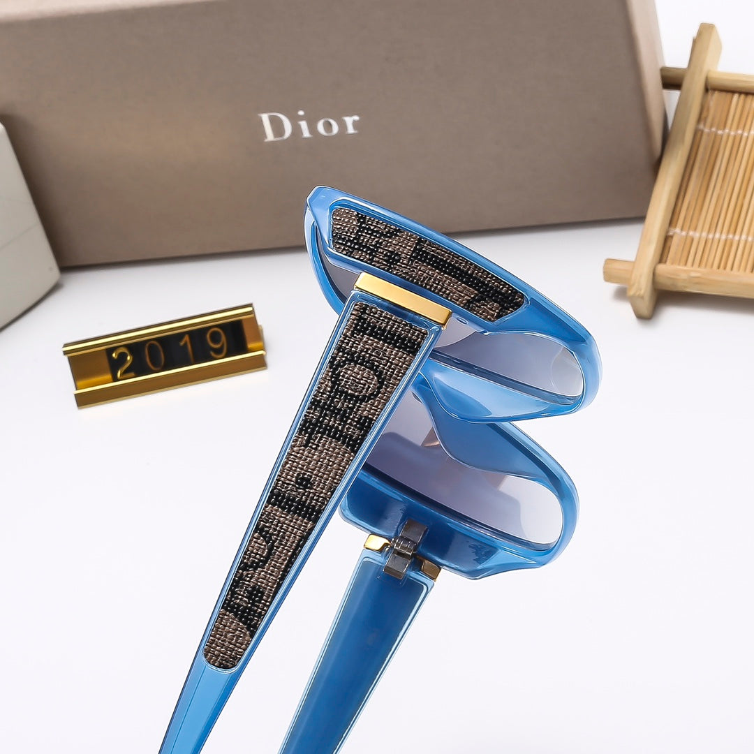 5 Colors Stylish Square Sunglasses — 2019