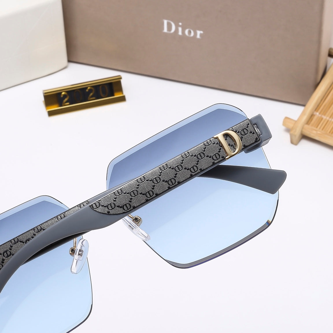 5-Color Stylish Large Lens Frameless Sunglasses — 2030