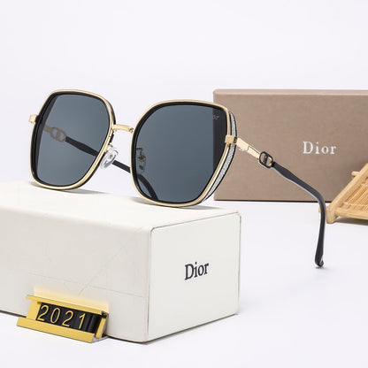4 ColorsStylish Square-Frame Sunglasses  — 2021