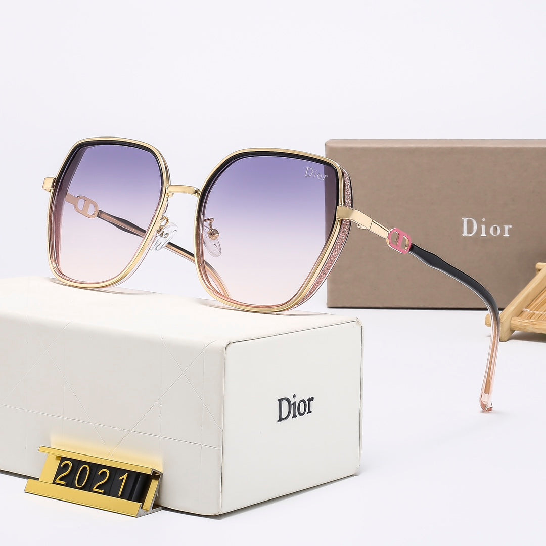 4 ColorsStylish Square-Frame Sunglasses  — 2021