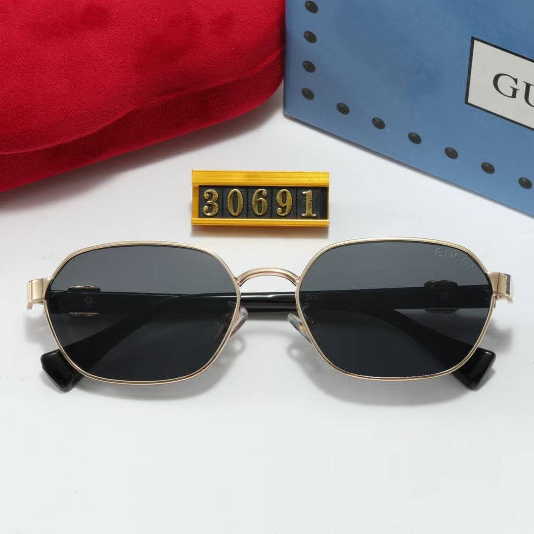 5-Color Stylish Sunglasses with Decorated Temples—30691