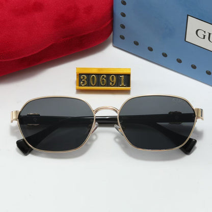 5-Color Stylish Sunglasses with Decorated Temples—30691