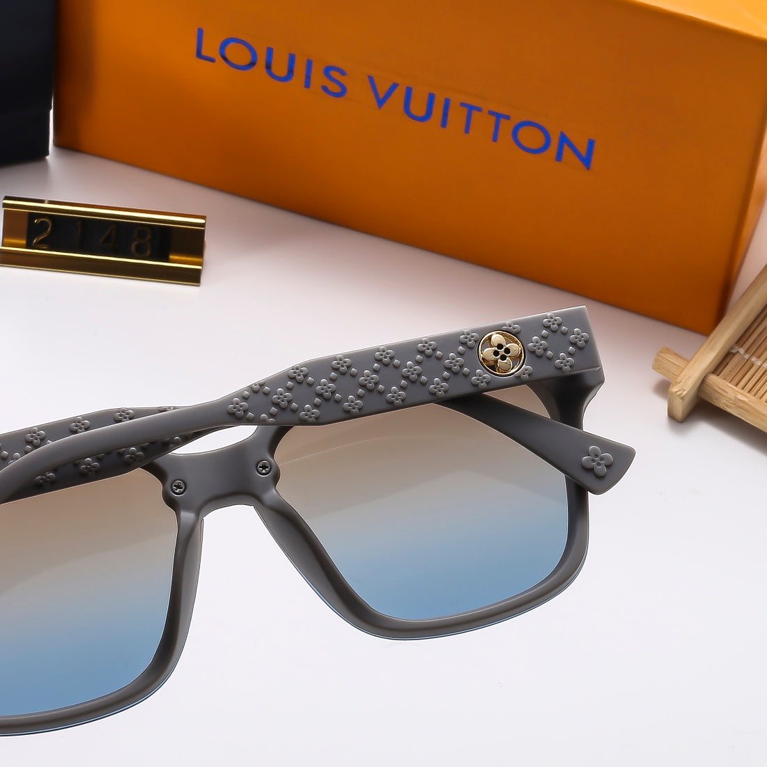 4 Colors Fashion Sunglasses—2148