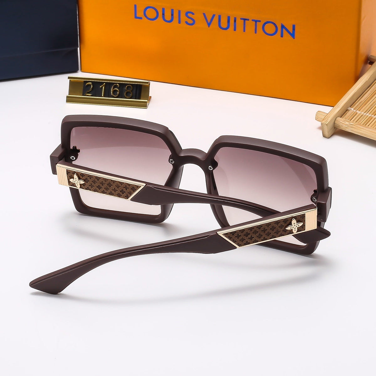 4 Colors Fashion Sunglasses—2168