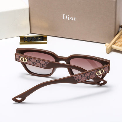 4 Colors Stylish Patterned Sunglasses — 2226