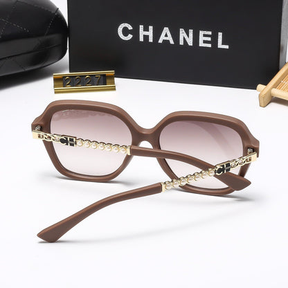 4 Colors Stylish Oversized Chain-Frame Sunglasses  — 2227