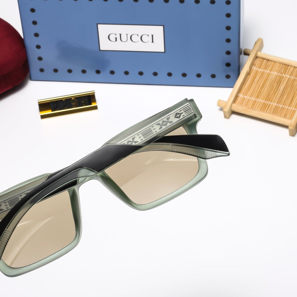 5-Color Stylish Sunglasses with Floral Pattern Temples—2298