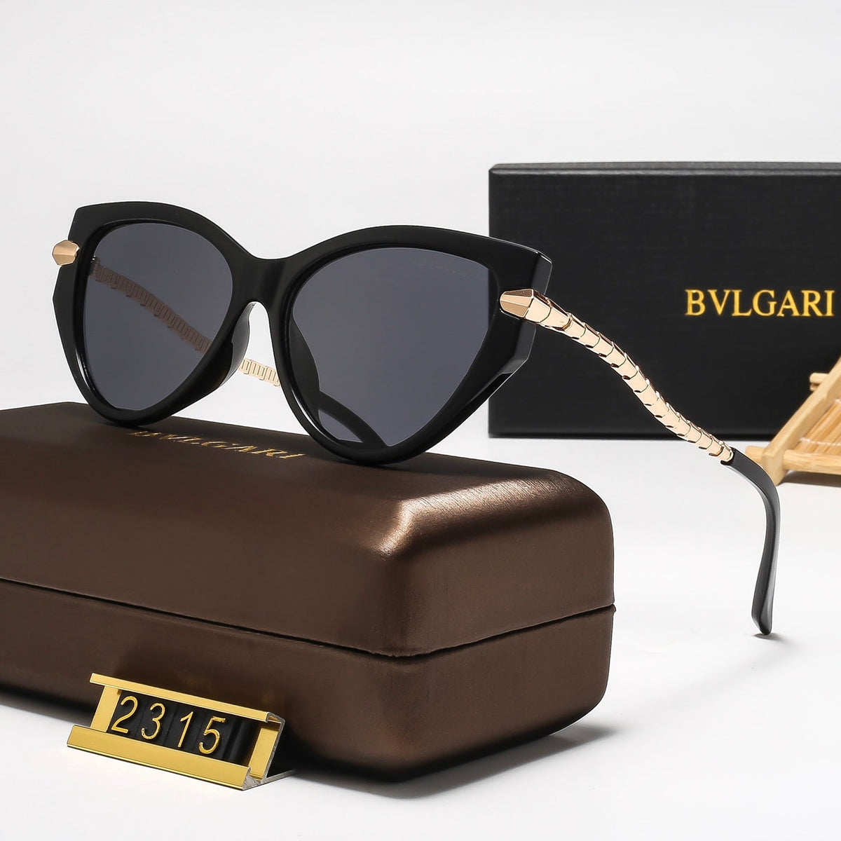 7-Color Stylish Triangular Sunglasses—2315