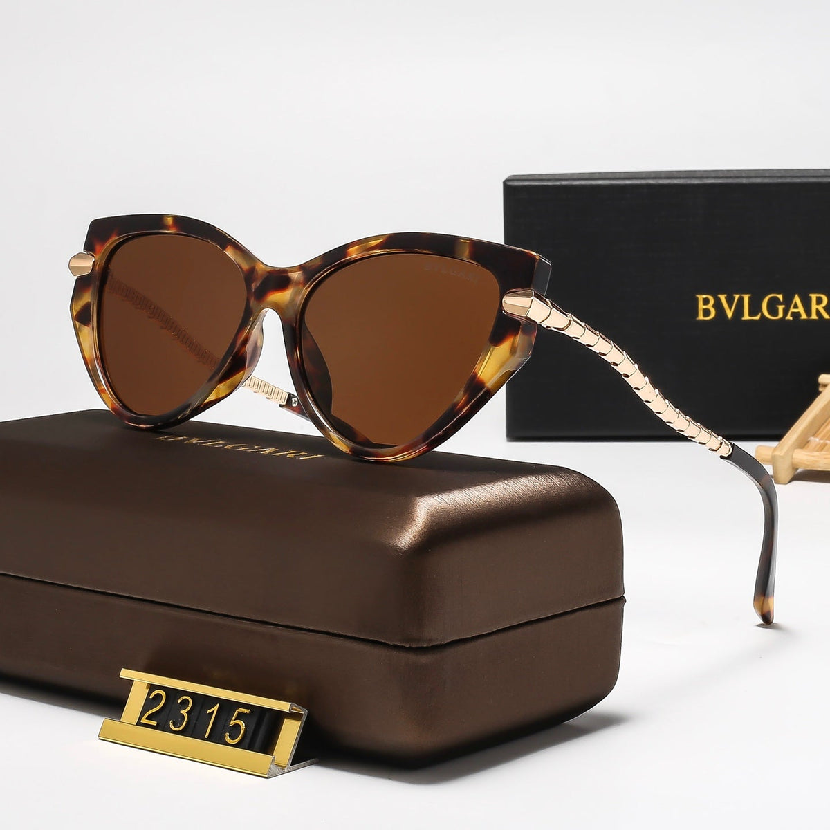 7-Color Stylish Triangular Sunglasses—2315