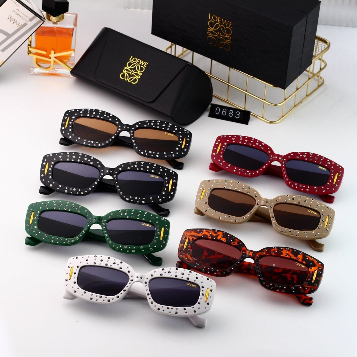 7-Color Stylish Diamond-Embellished Sunglasses—0683