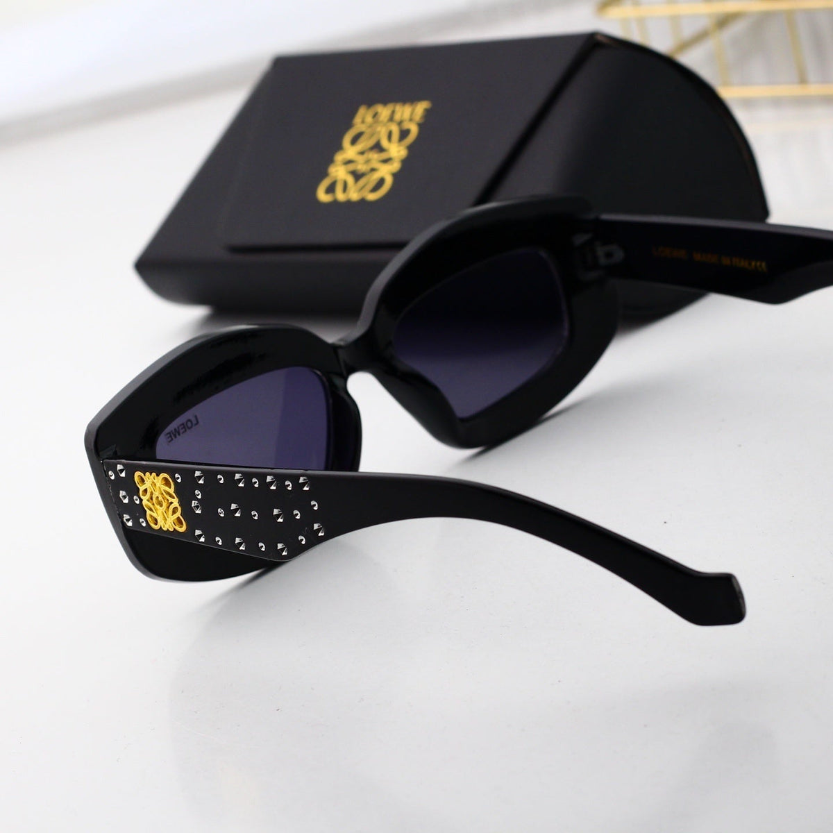 7-Color Stylish Diamond-Embellished Sunglasses—0683