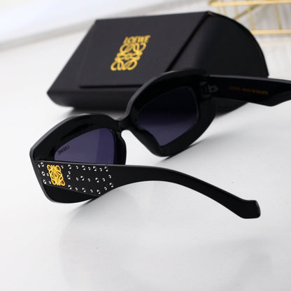 7-Color Stylish Diamond-Embellished Sunglasses—0683