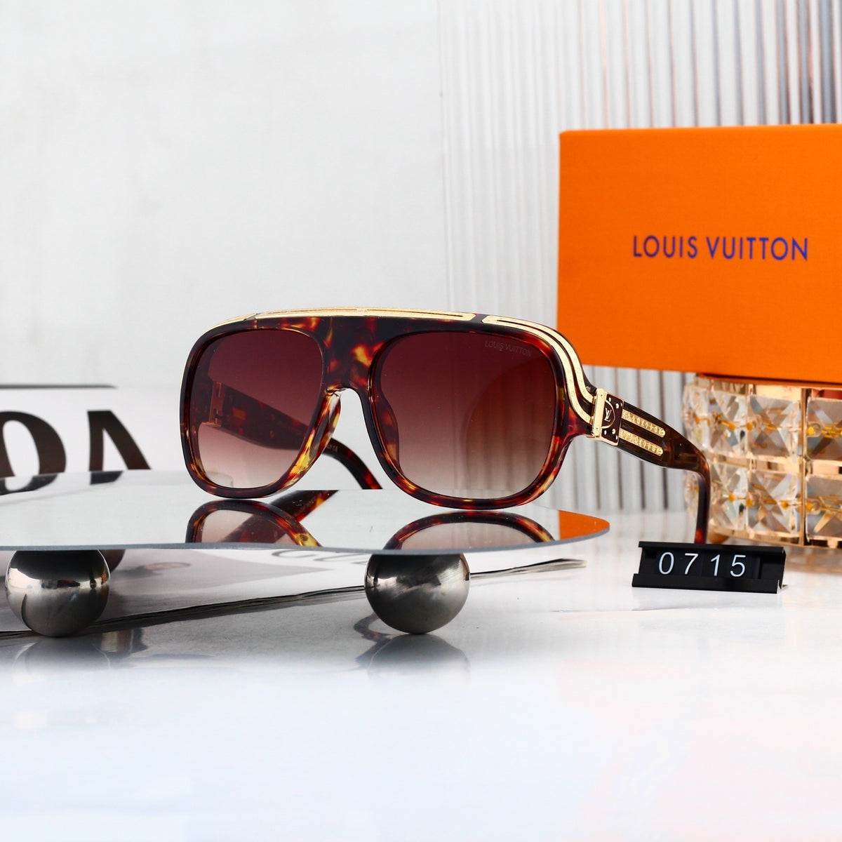 High-quality 8-color stylish square sunglasses