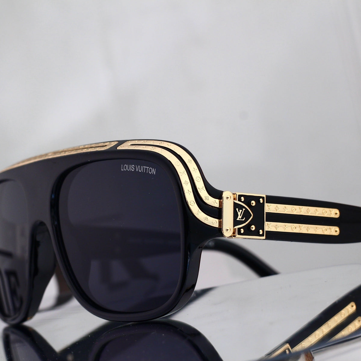 High-quality 8-color stylish square sunglasses