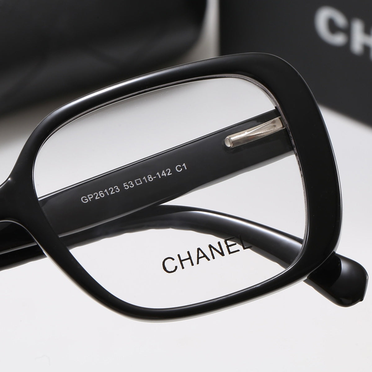 Chanel exquisite square-with-rounded-corners sunglasses in six colors. 4379