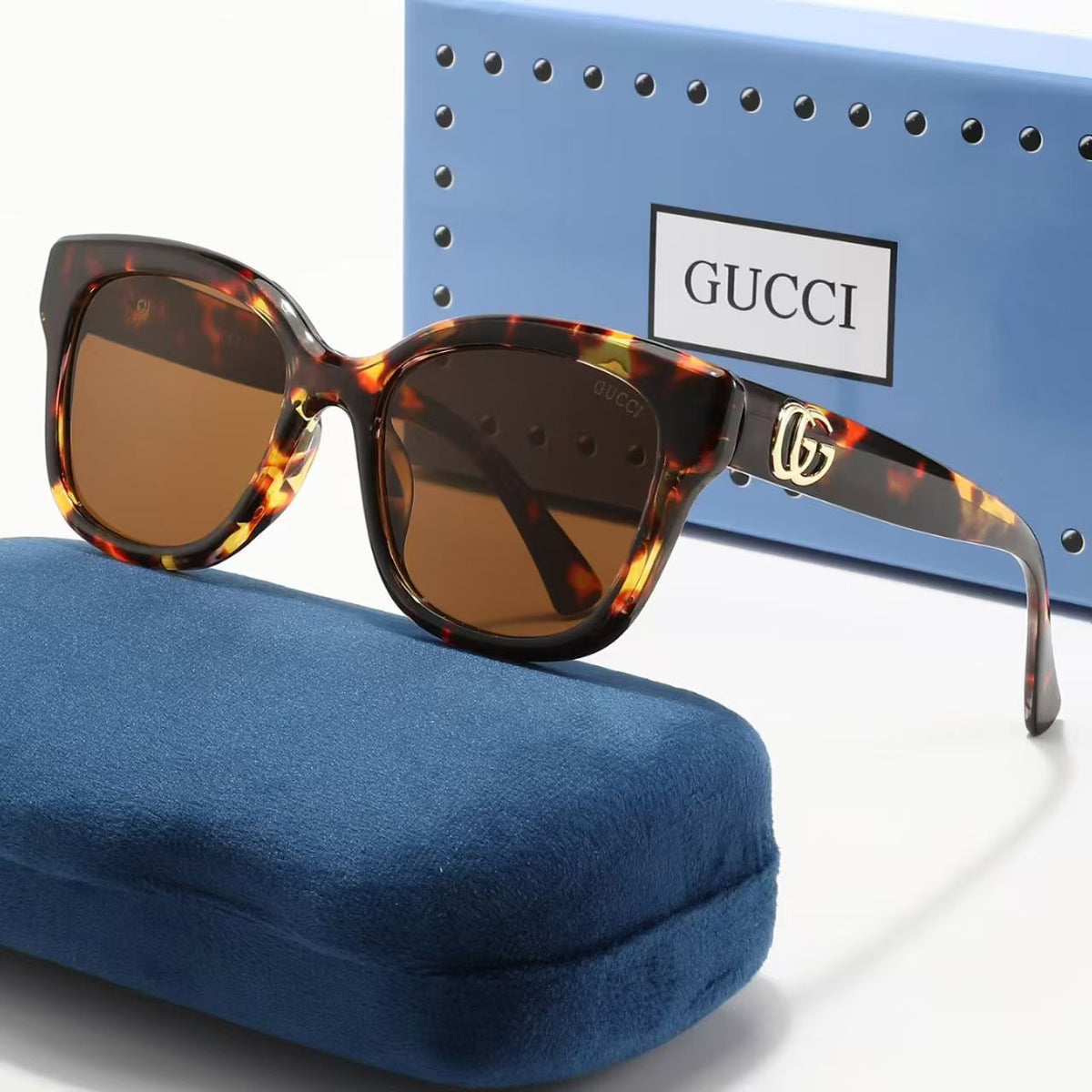 Exquisite Gucci square-round sunglasses available in 6 colors. 3408