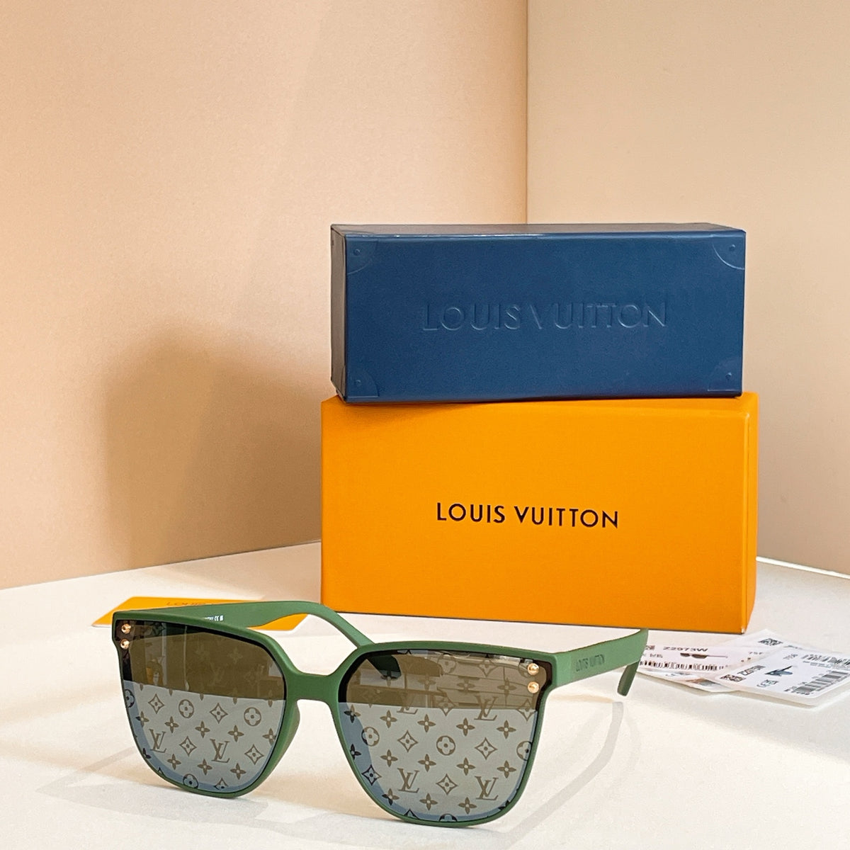 High-quality 8-color stylish square sunglasses