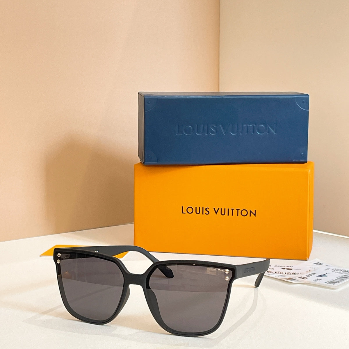 High-quality 8-color stylish square sunglasses