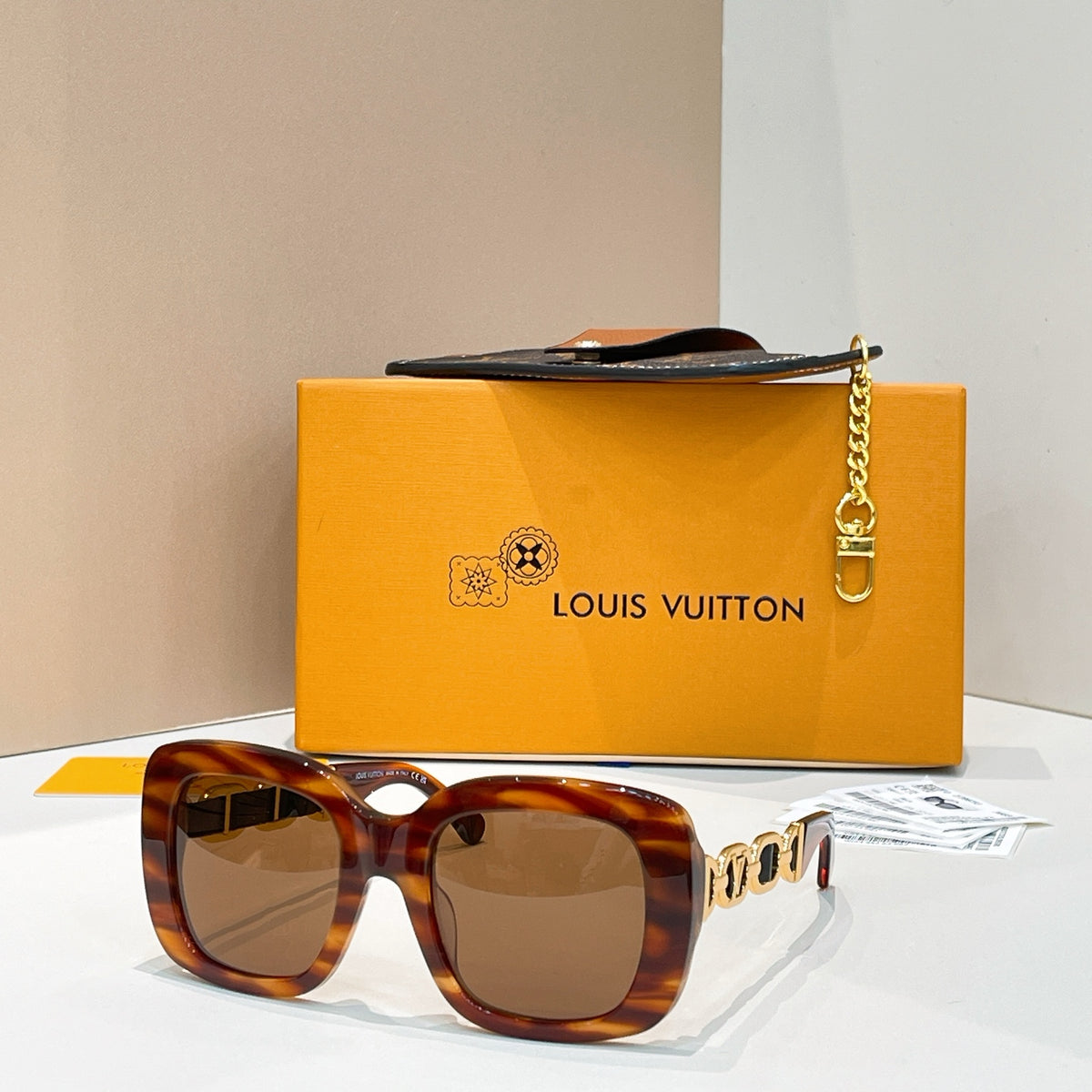High-quality 7-color stylish square sunglasses