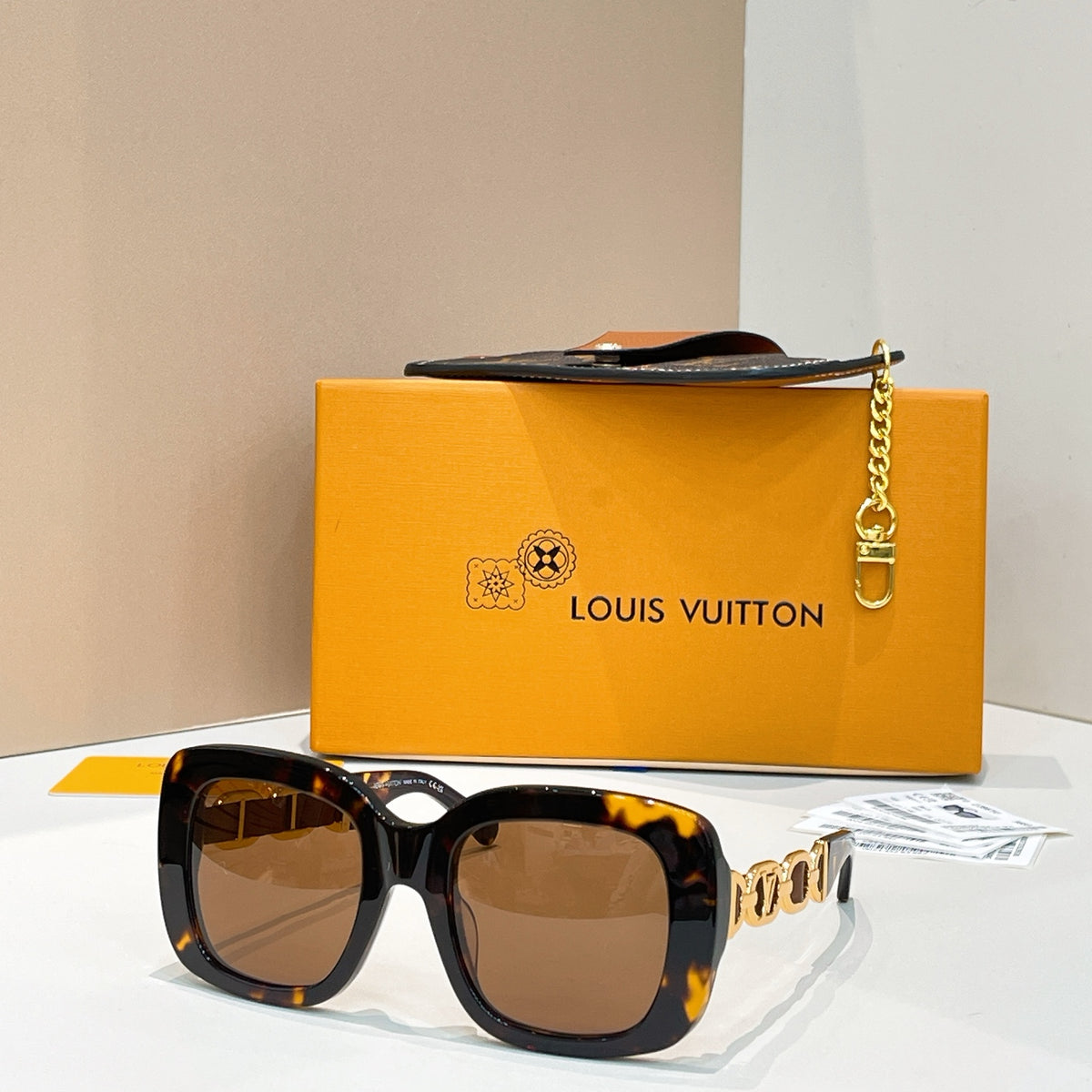 High-quality 7-color stylish square sunglasses