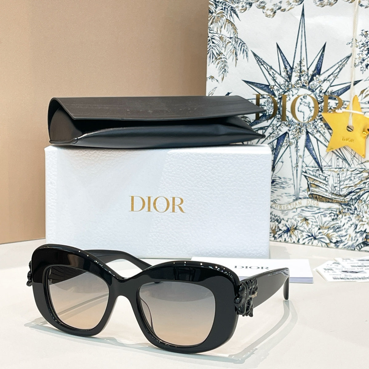 High-quality 6-color stylish square sunglasses