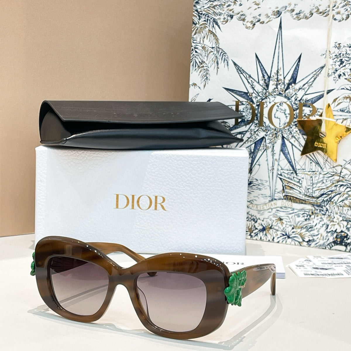 High-quality 6-color stylish square sunglasses