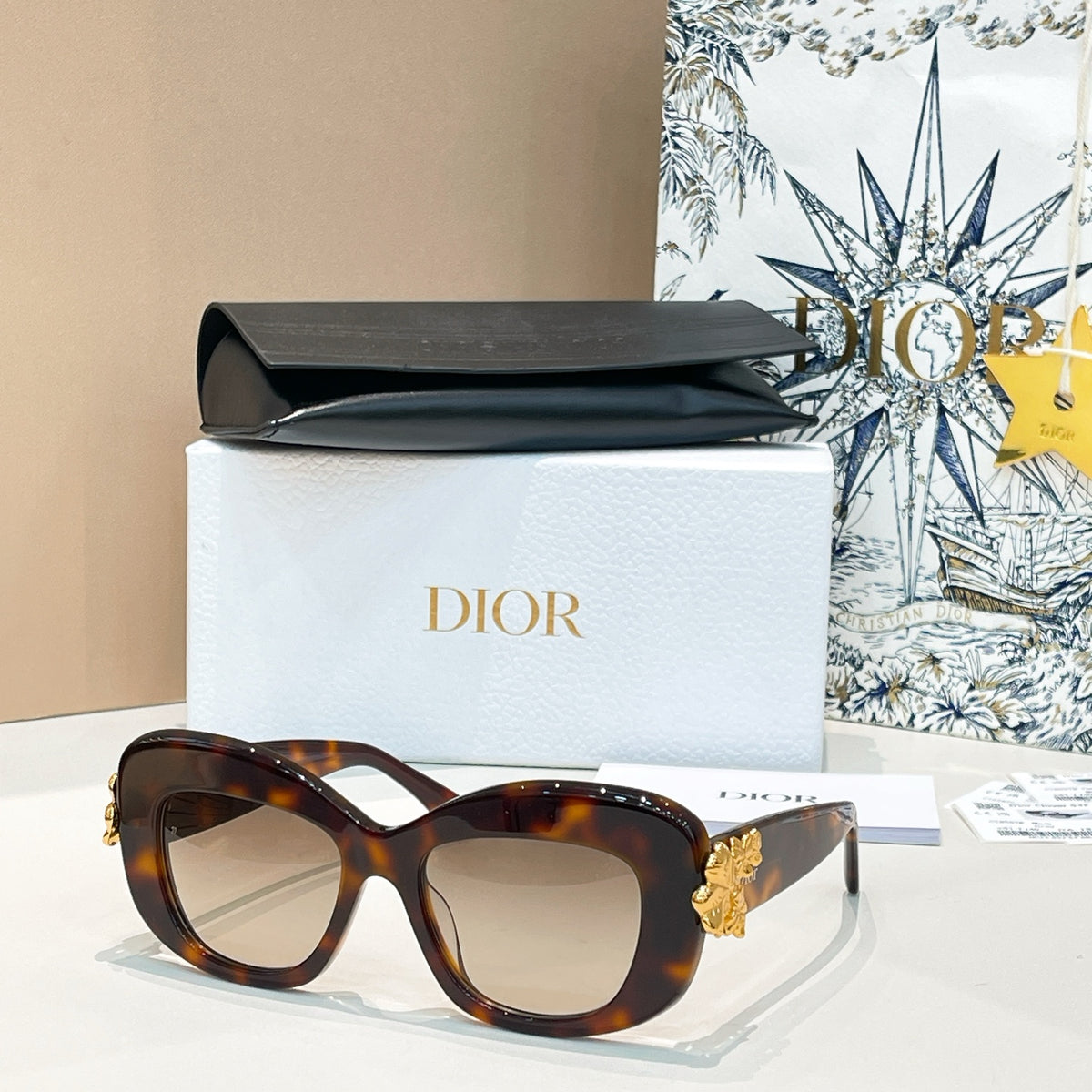 High-quality 6-color stylish square sunglasses