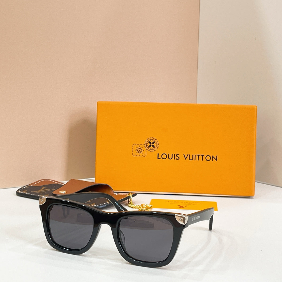 High-quality 6-color stylish square sunglasses