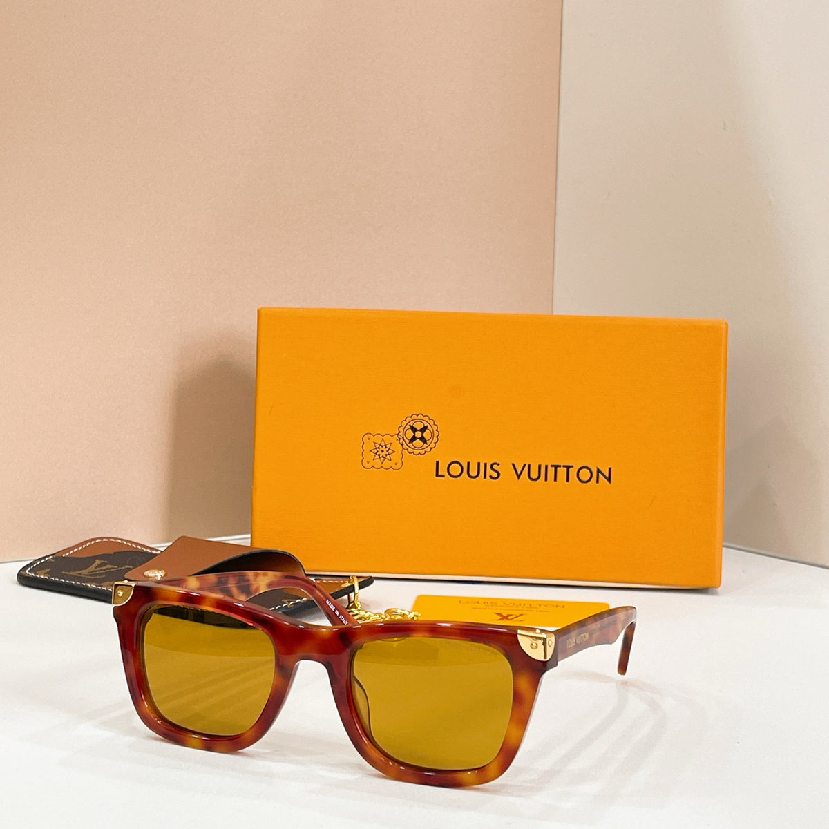 High-quality 6-color stylish square sunglasses