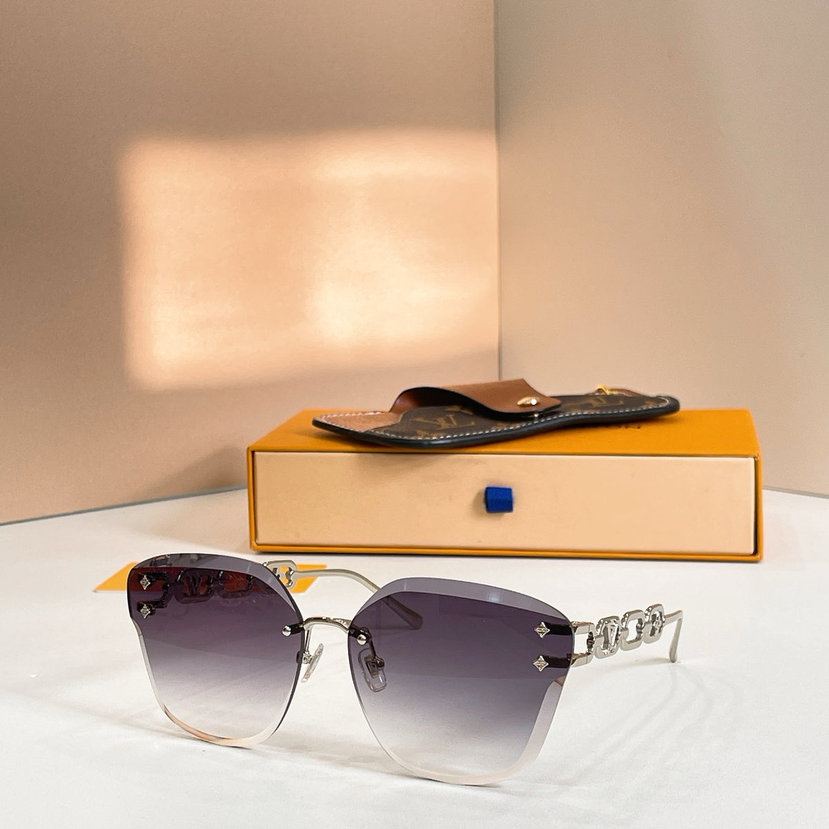 High-quality 9-color stylish square sunglasses