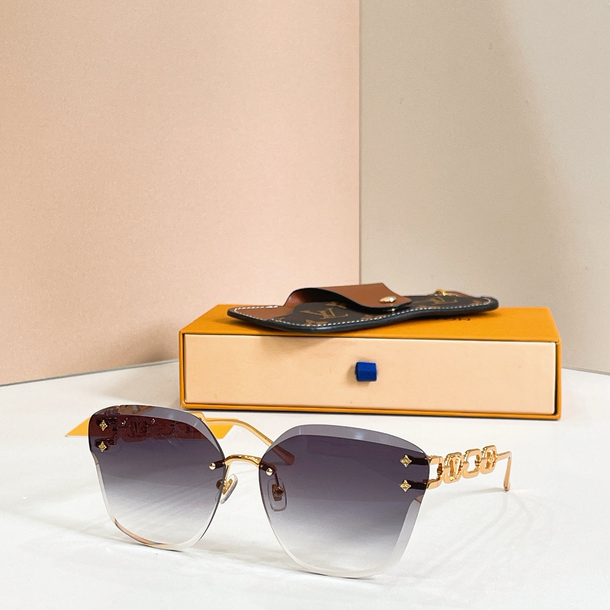 High-quality 9-color stylish square sunglasses