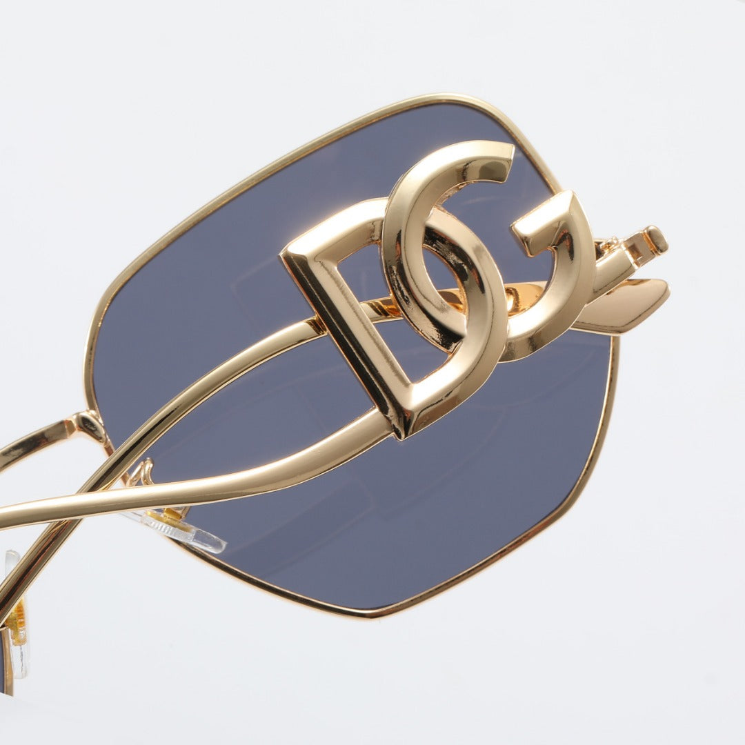7-Color Stylish Metallic Letter Sunglasses—6A028