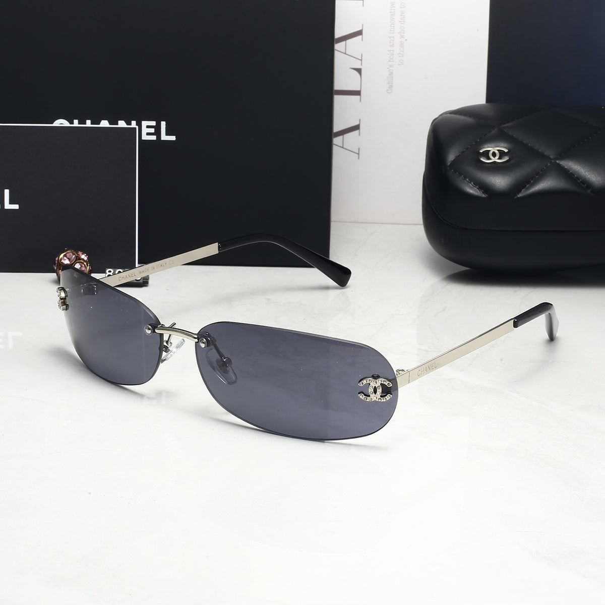 4 Colors Fashion Sunglasses 8020