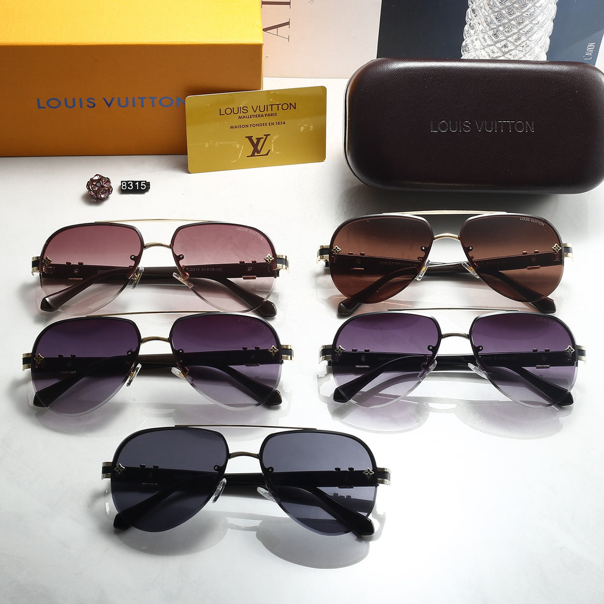 4 Colors Fashion Sunglasses 8315