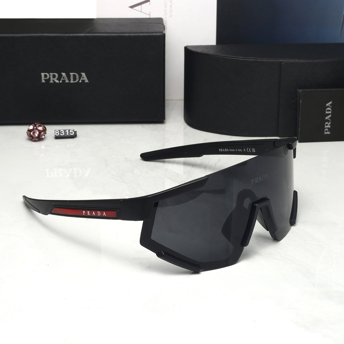 4 Colors Fashion Sunglasses 8315