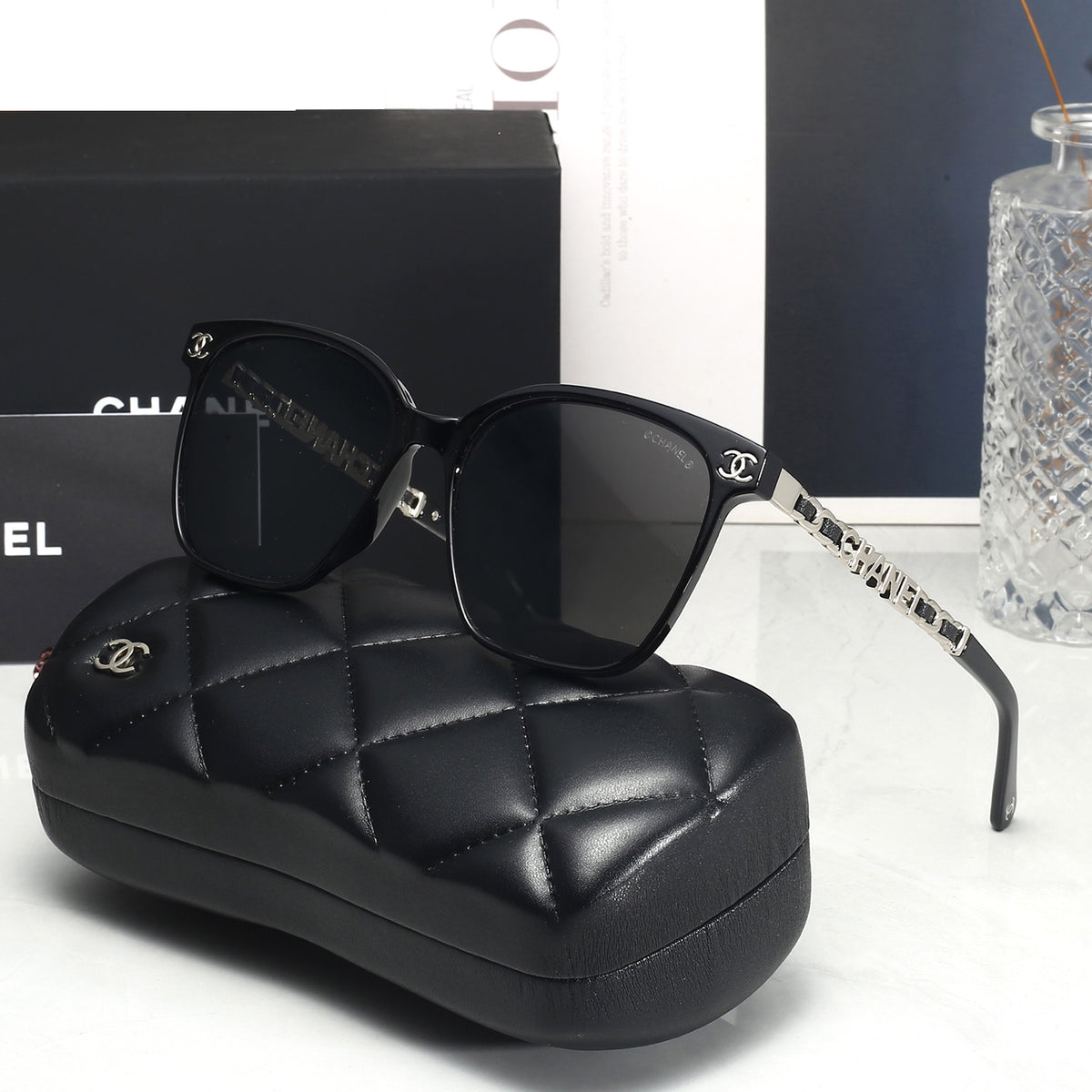 4 Colors Fashion Sunglasses 8778