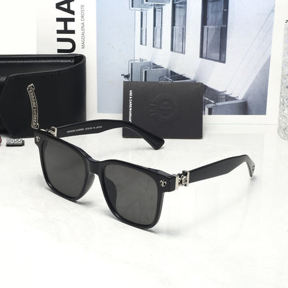 4 Colors Fashion Sunglasses 8055