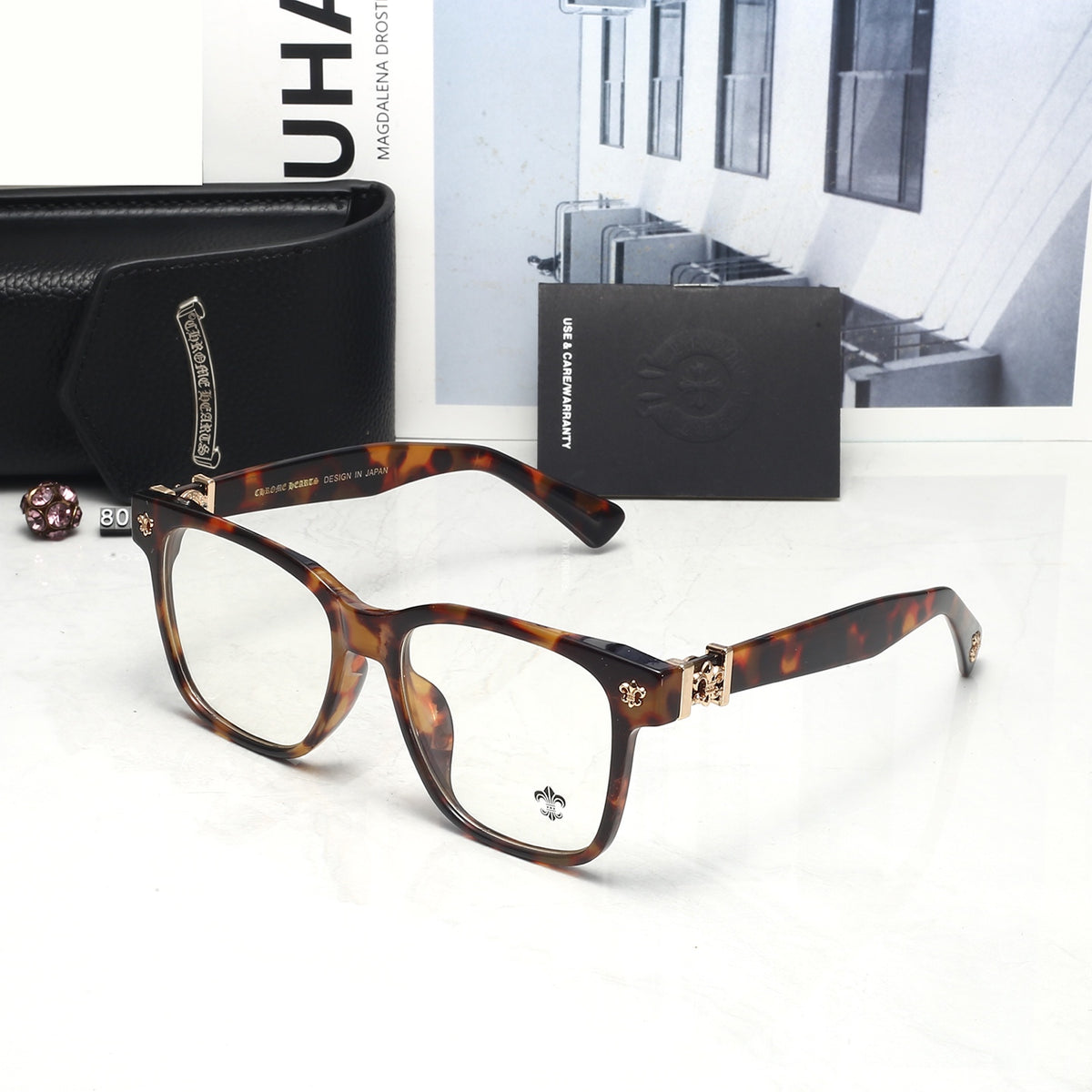 4 Colors Fashion Sunglasses 8055