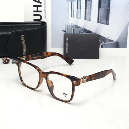 4 Colors Fashion Sunglasses 8055