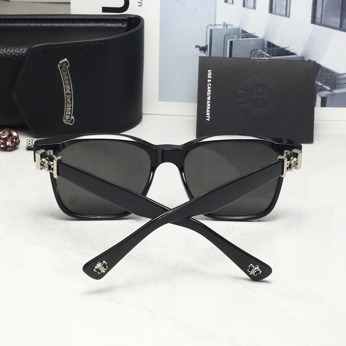 4 Colors Fashion Sunglasses 8055