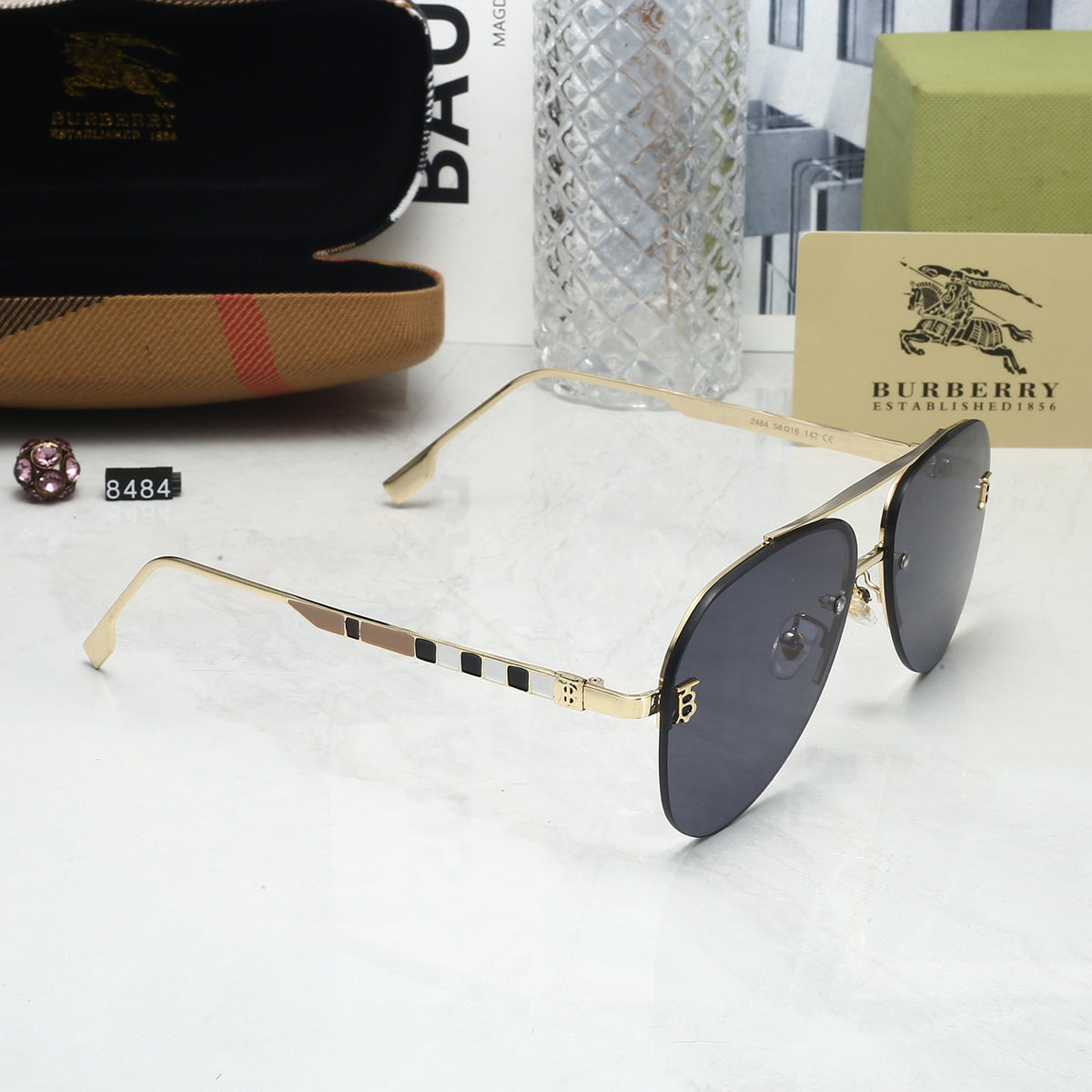 4 Colors Fashion Sunglasses 8484