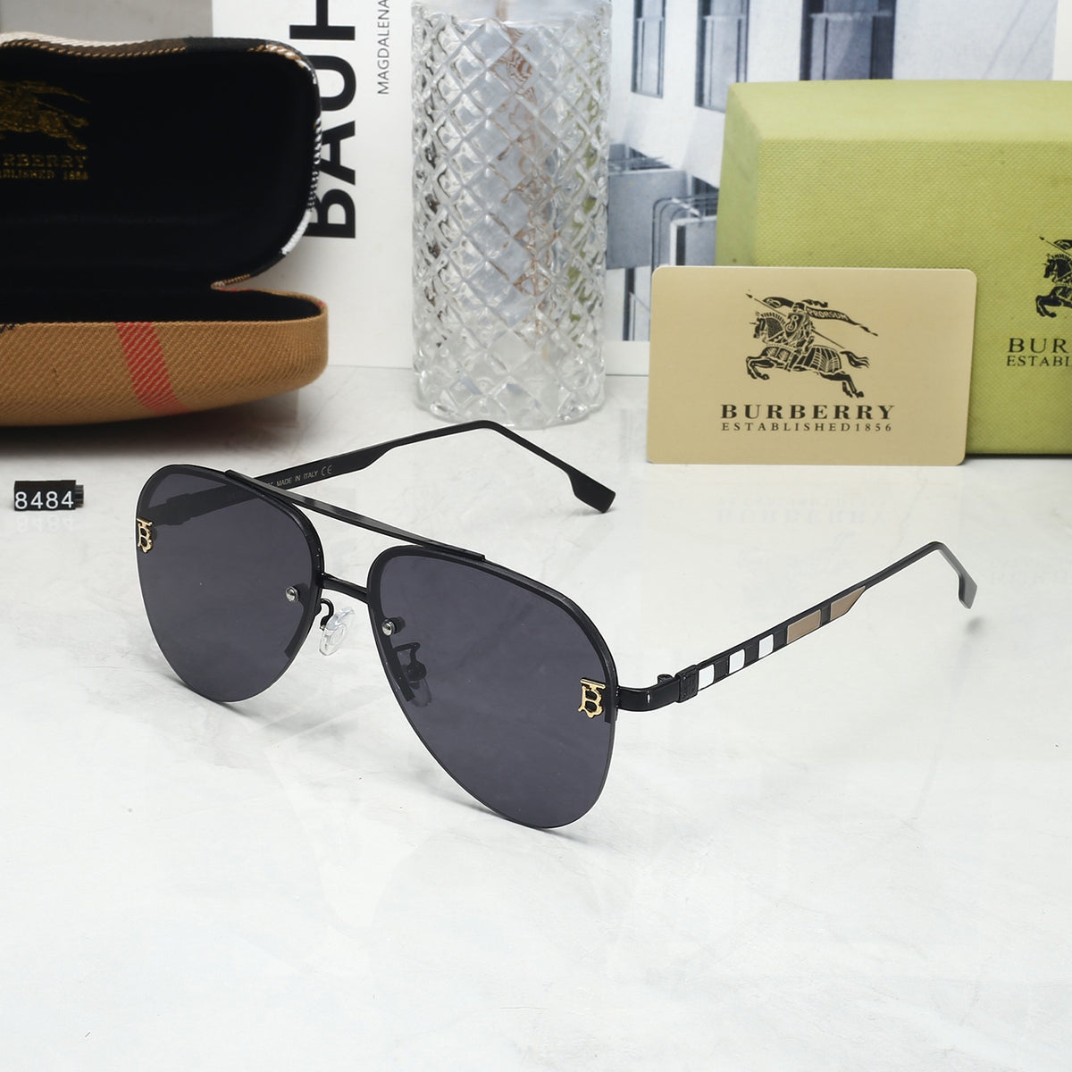 4 Colors Fashion Sunglasses 8484